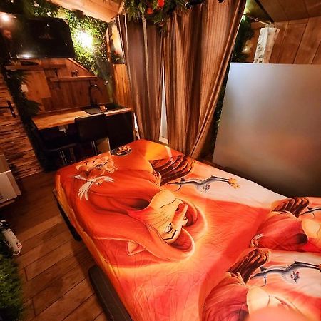 Indiana Jones A 10 Minutes Du Parc Disneyland Conde-Sainte-Libiaire Exterior foto