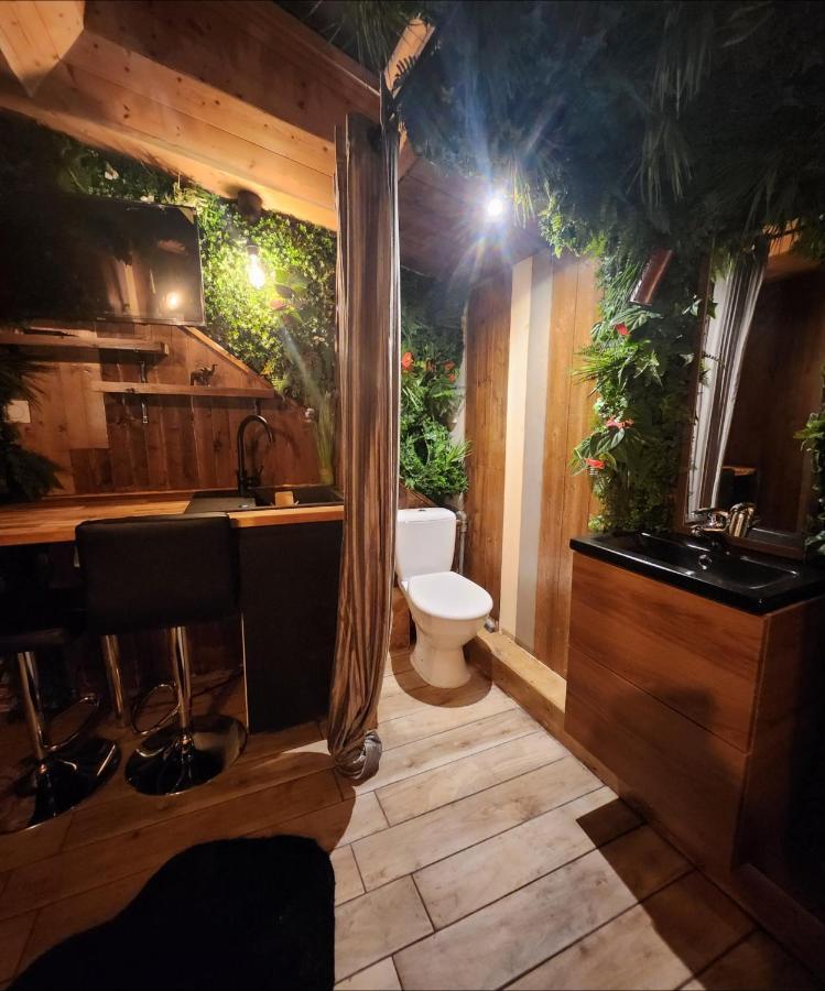 Indiana Jones A 10 Minutes Du Parc Disneyland Conde-Sainte-Libiaire Exterior foto